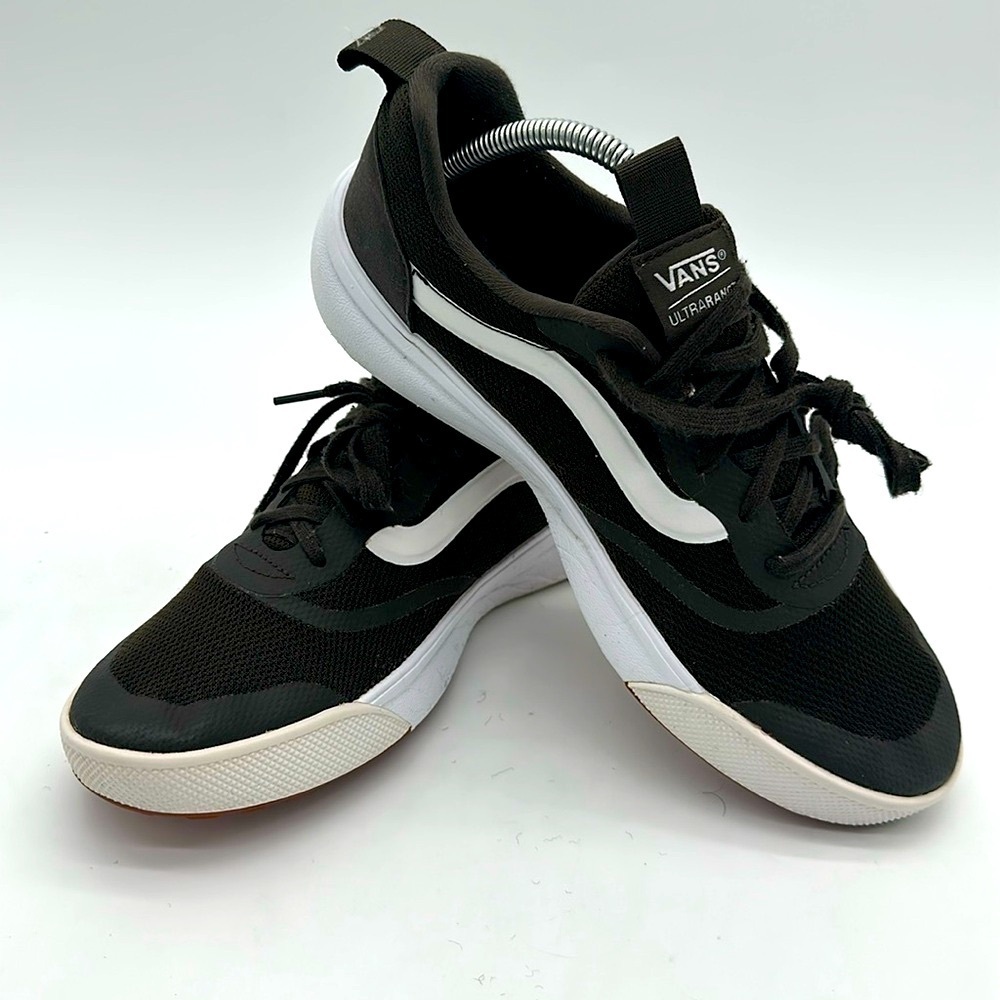Vans Green and White Casual Mesh Sneakers Mens Size 9.0 Women Size 10.5